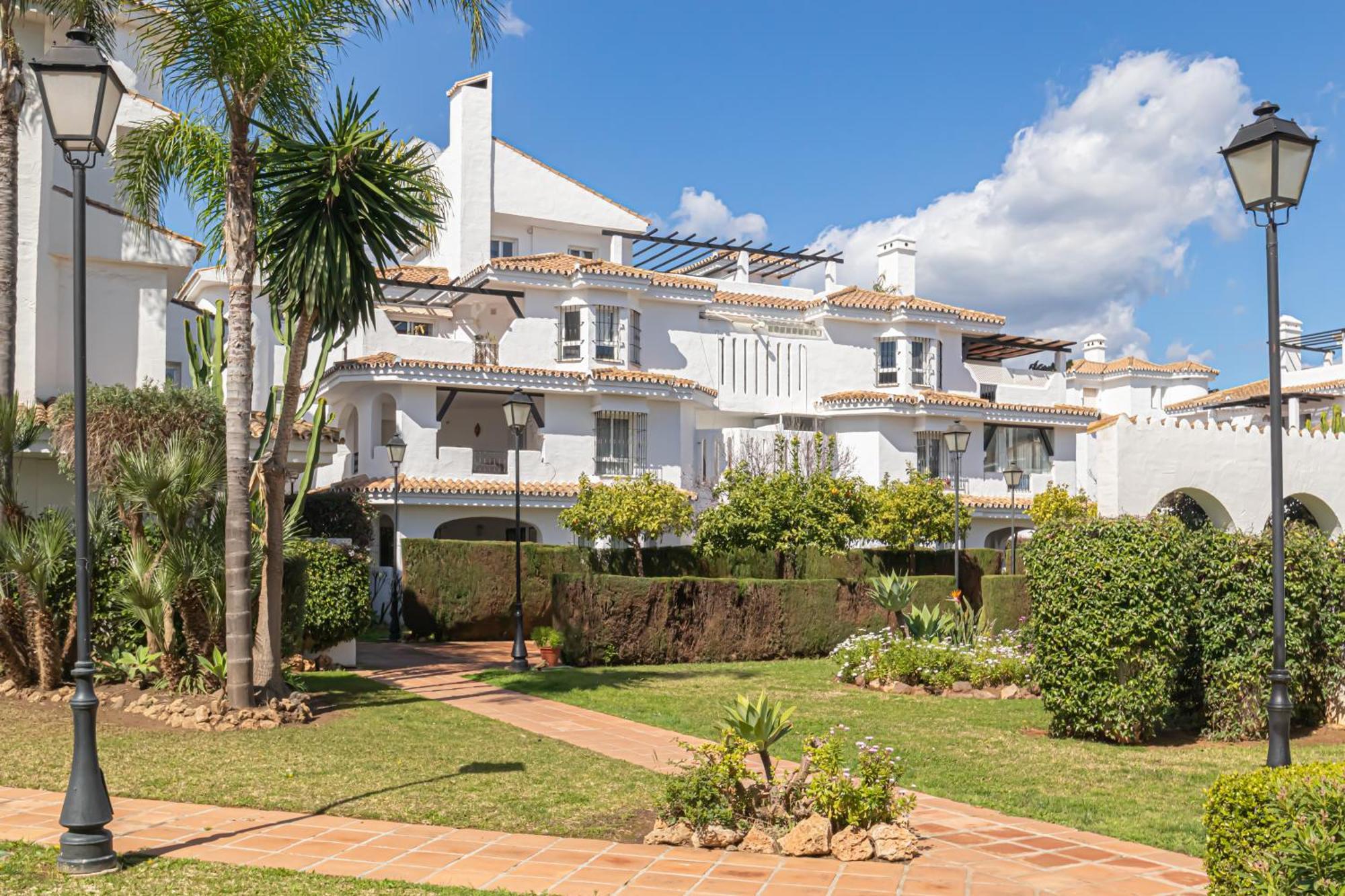 Apartment Naranjos De Luxury - Happy Marbella